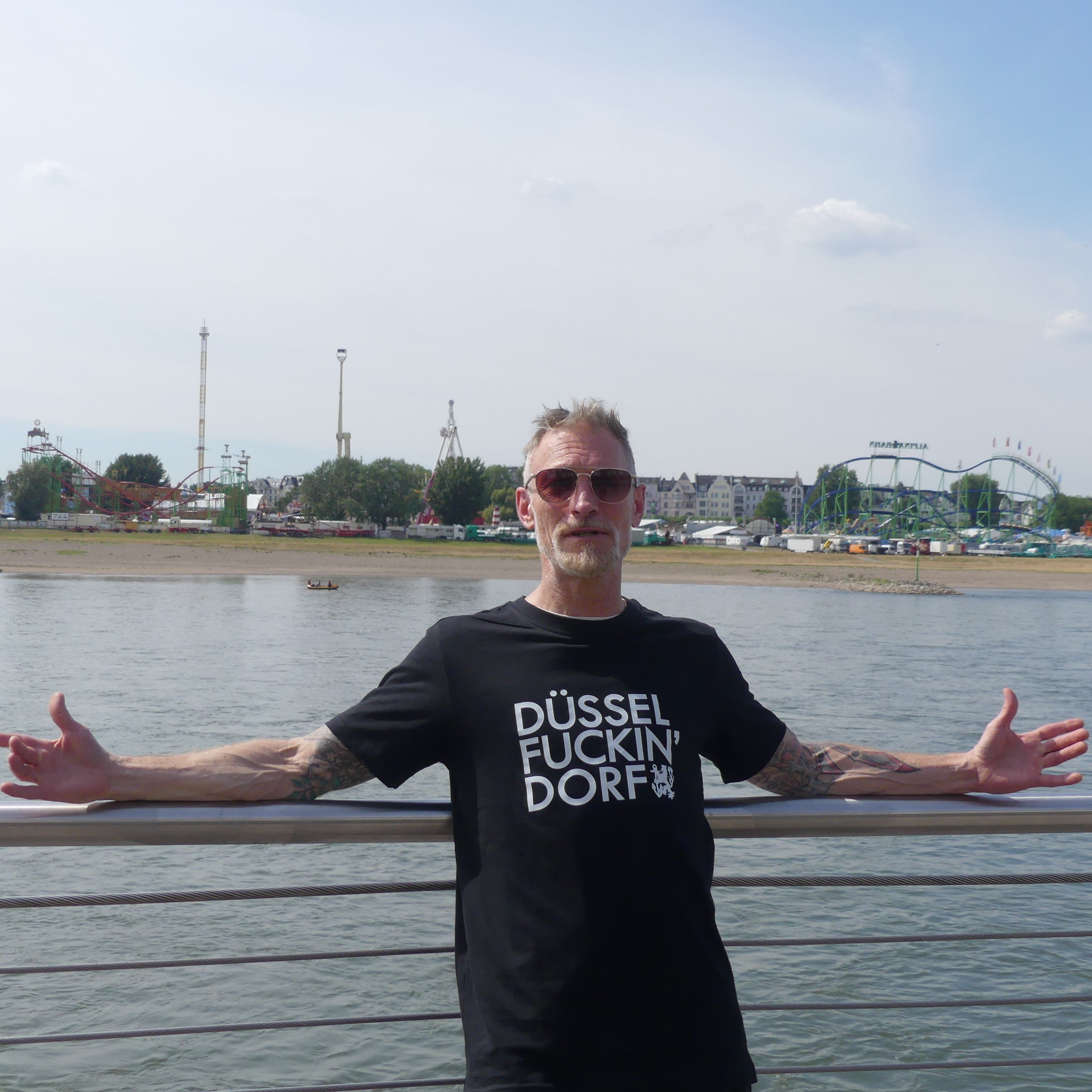 DÜSSEL FUCKIN‘ DORF